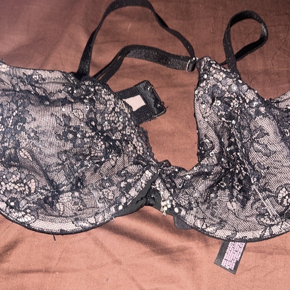 Sexy line by Victoria’s Secret bra size 36D with crystals beautiful, bling lace - Picture 10 of 17